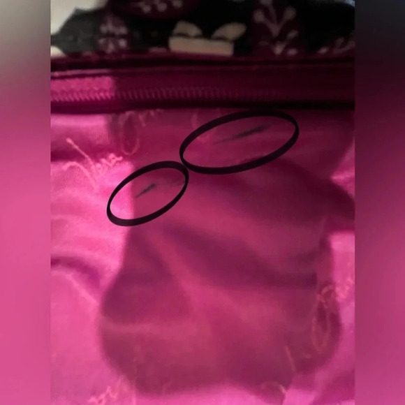 RETIRED: Vera Bradley | Ladies Concert Crossbody Plum Petals Frill handbag. - Picture 13 of 16